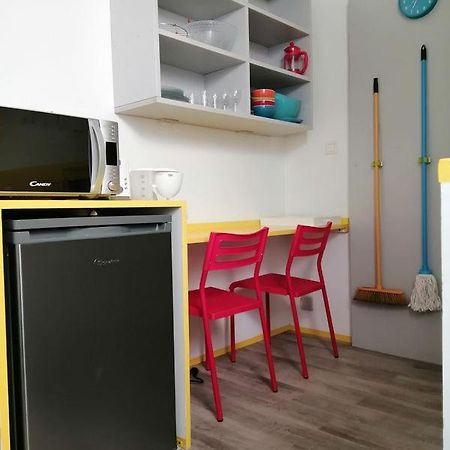 רושפור Residence Les Volets Bleus: Studio De 30 M² Classe 2 * מראה חיצוני תמונה