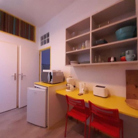רושפור Residence Les Volets Bleus: Studio De 30 M² Classe 2 * מראה חיצוני תמונה